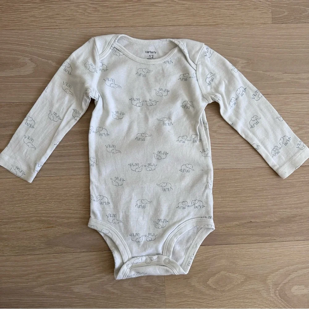 GAP carter’s bodysuits